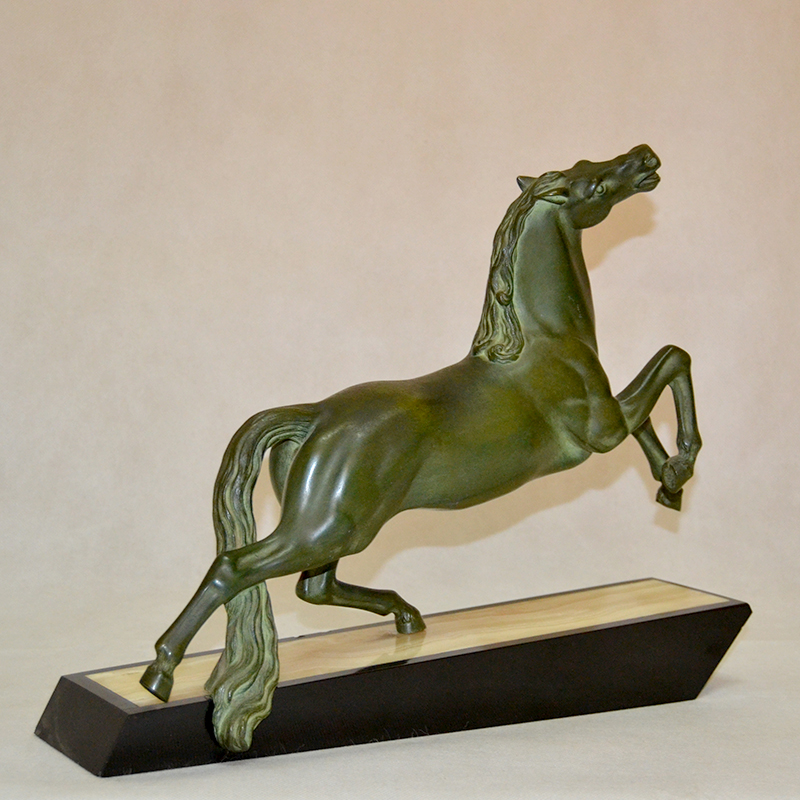 Escultura caballo Limousin